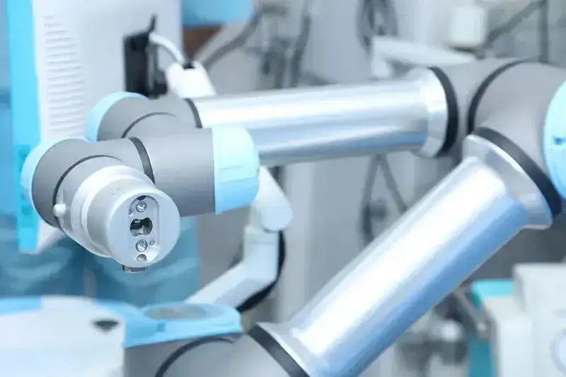 В Караганде робот будет делать операции на мозге (2)