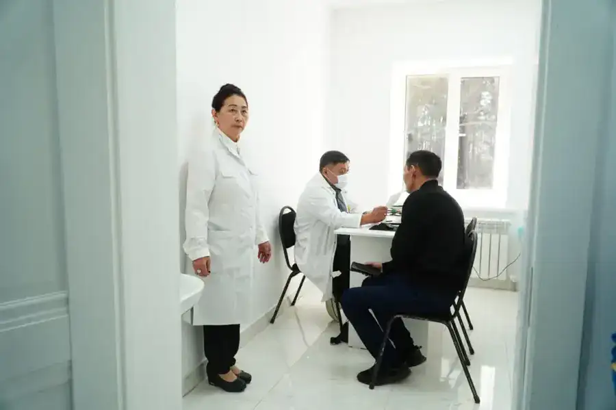 В Бурабайском районе отремонтированы медицинские объекты (4)