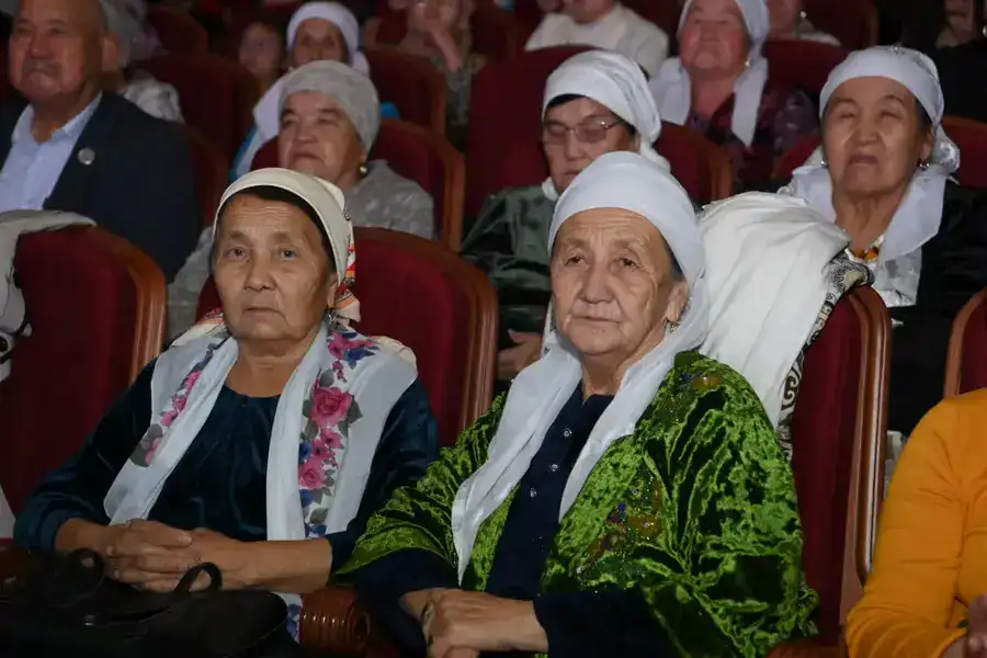 Состоялся творческий вечер заслуженного деятеля Казахстана Елены Абдыхалыковой «Сағыныш ғұмыр» (6)