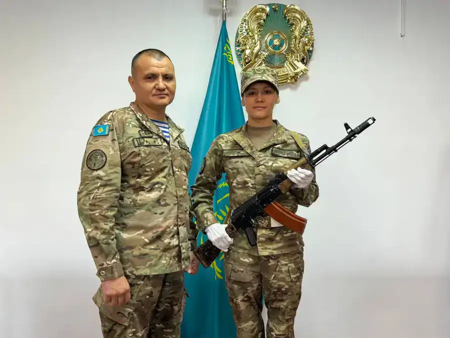 Армейская спортсменка, чемпион мира по боксу Алуа Балкибекова приняла Военную присягу (3)