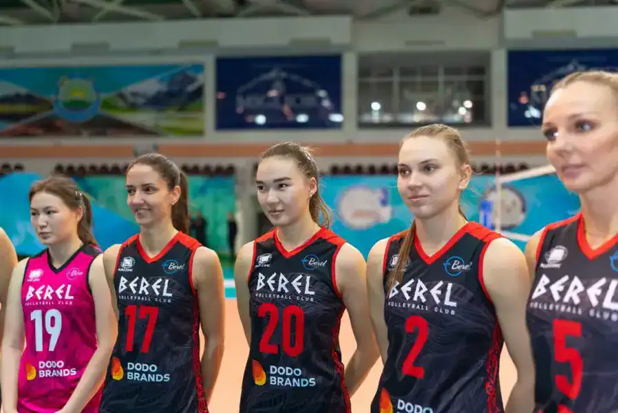 Спортсменки женского волейбольного клуба «Berel» ВКО вошли в тройку сильнейших команд страны (5)