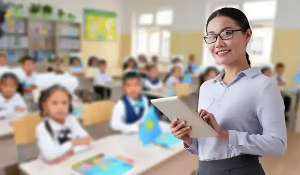 Столичные учителя стали победителями конкурса "Лучший педагог-2025" (4)