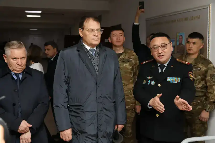 Депутаты изучили практическую реализацию законодательных норм в сфере воинской службы (3)