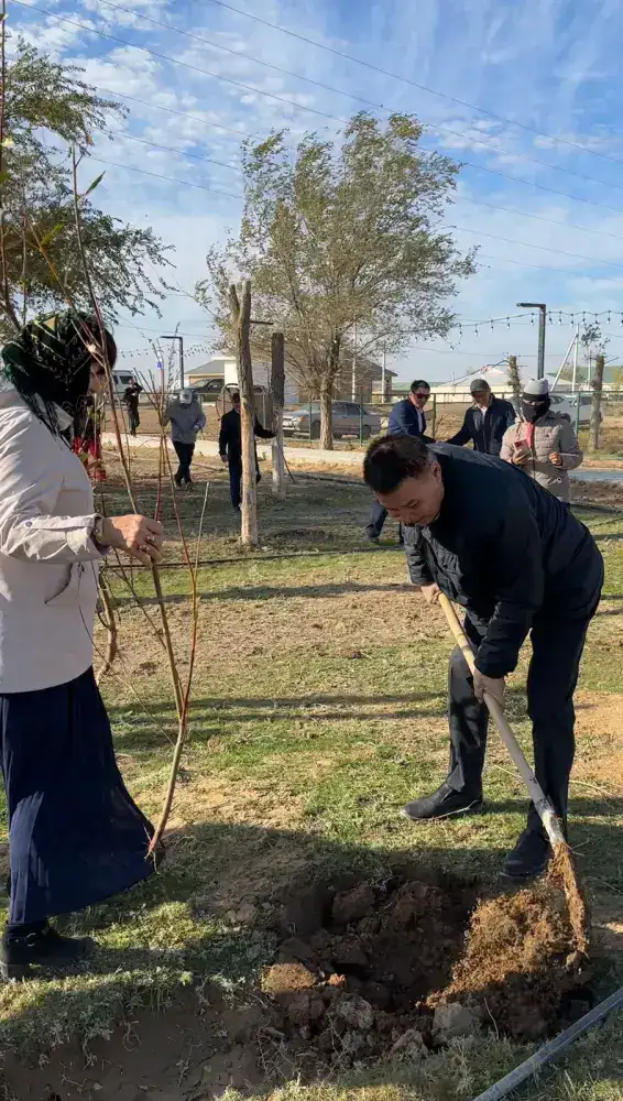 В селе Бодене в рамках акции «Таза Қазақстан» высажено более тысячи саженцев (10)