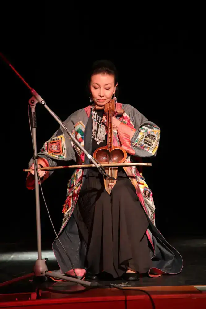 Ансамбль «BIRLIK» выступил в Париже (4)