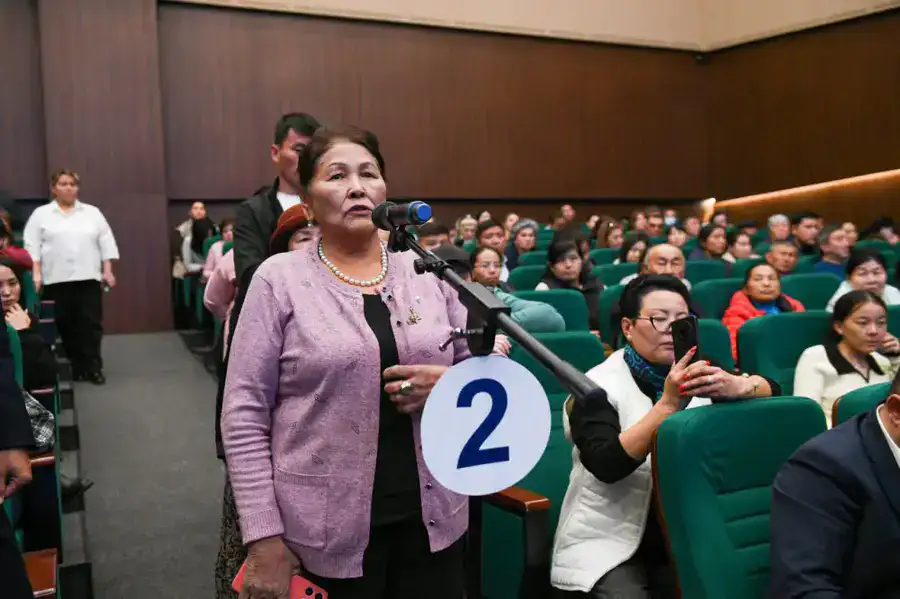 Жители Илийского района задали акиму области более 40 вопросов (2)