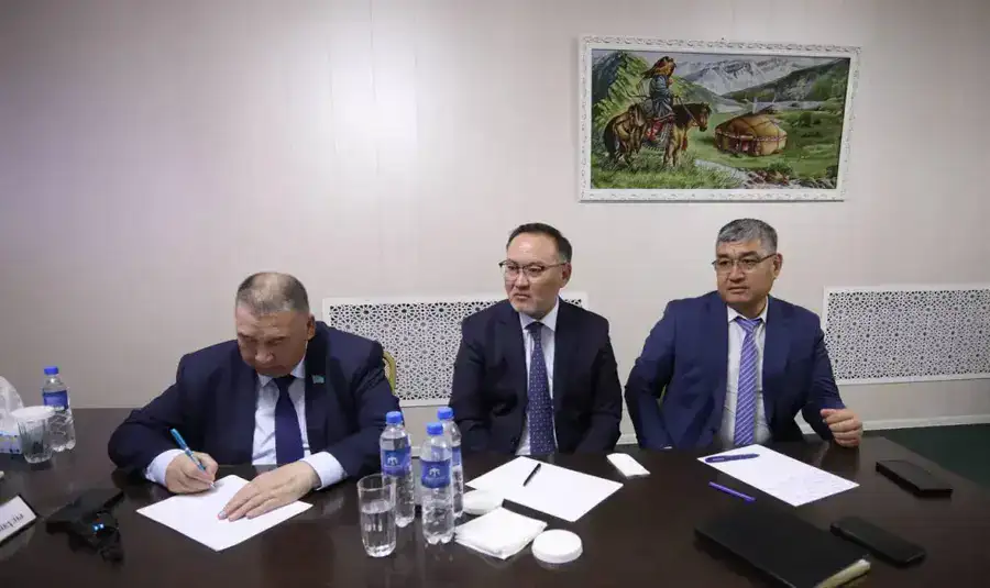 Нурдаулет Килыбай принял жителей Бейнеуского района по личным вопросам (4)