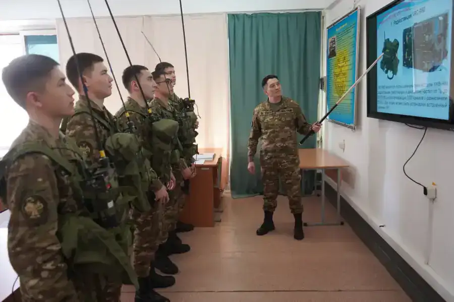 В учебном центре «Бітімгер» проверили готовность миротворцев к международной миссии (2)