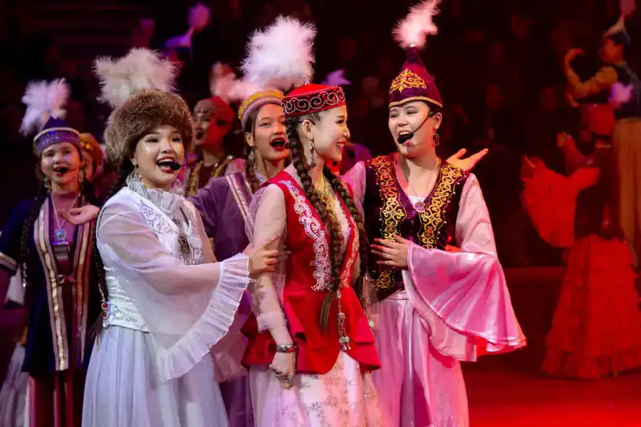 Республиканскому эстрадно-цирковому колледжу имени Жусипбека Елебекова - 60 лет (2)