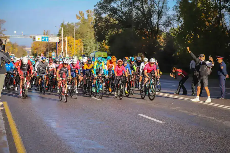 В Алматы в воскресенье ограничат движение автотранспорта в связи с проведением велогонки Giro d’Almaty 2025 (4)