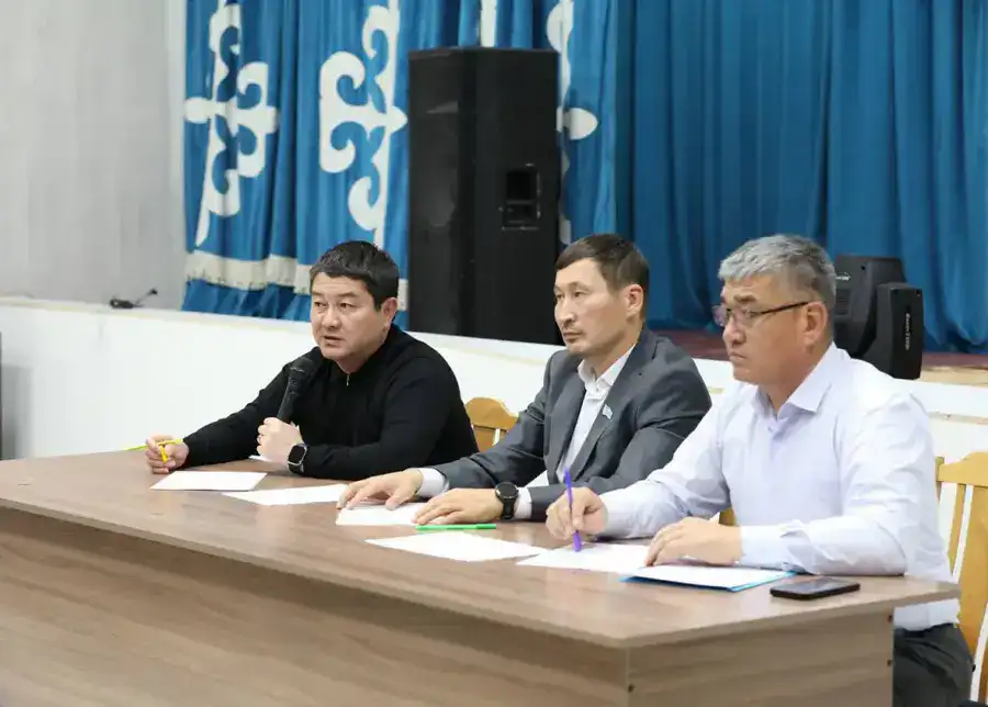 Новые объекты, встречи с жителями и поручения — рабочая поездка акима Мангистауской области в Бейнеуский район (7)