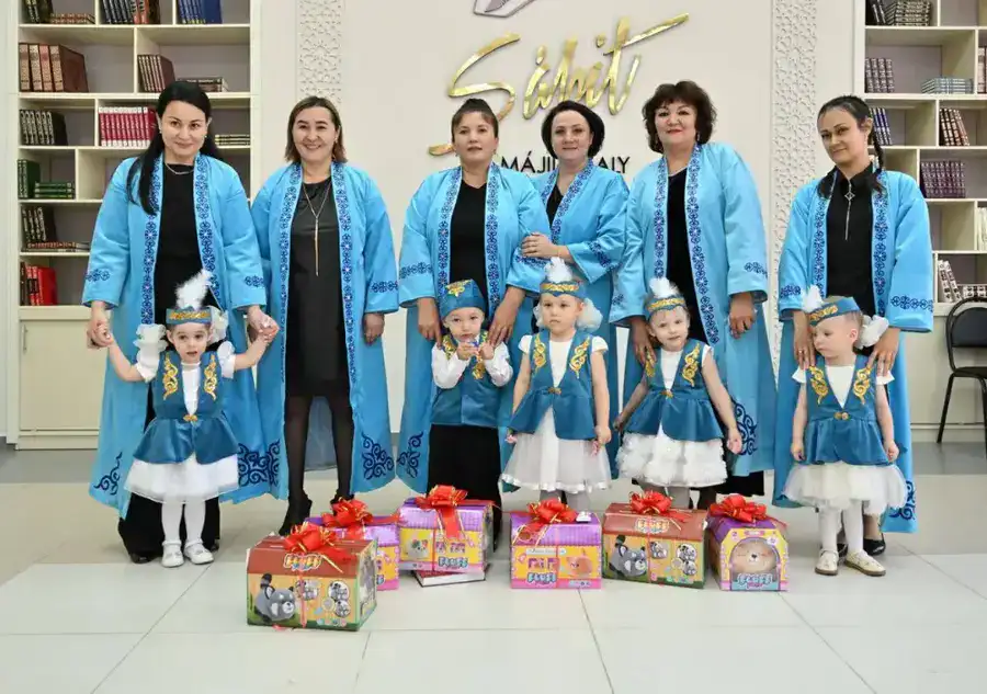 В преддверии Дня Республики прошел обряд тұсау кесу для детей из детского дома (3)