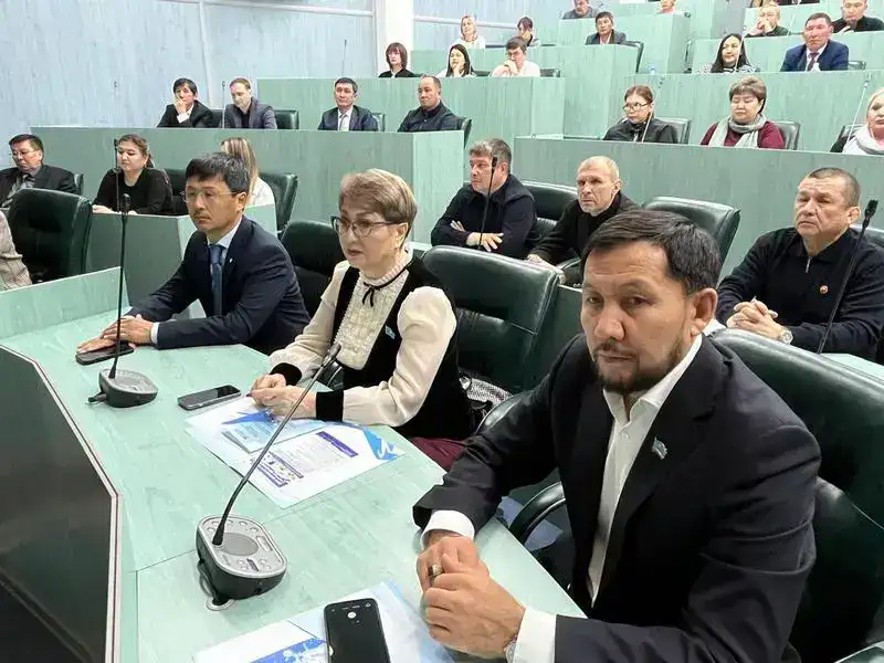 В Караганде обсудили подготовку спортивных менеджеров и специалистов нового поколения (2)