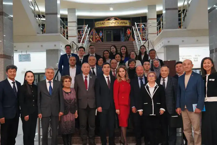 Руководитель правозащитного центра приняла участие в обсуждении Послания Президента (4)