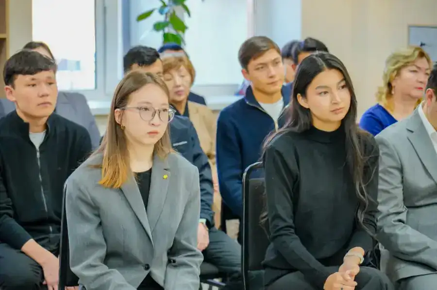 Центральная городская библиотека вновь открылась в Астане после реконструкции (10)