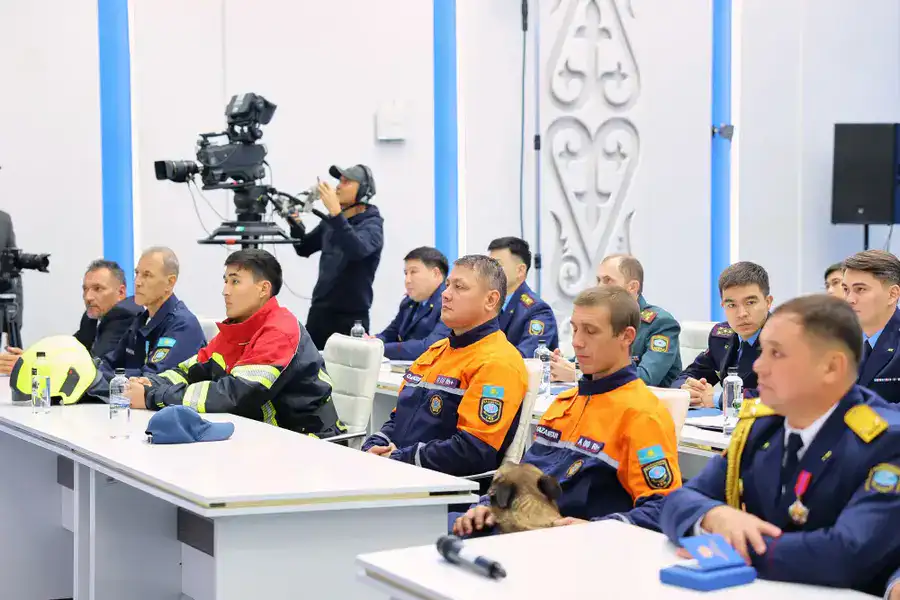 Пресс-конференция в Службе центральных коммуникаций: достижения и новые инициативы МЧС Казахстана (3)