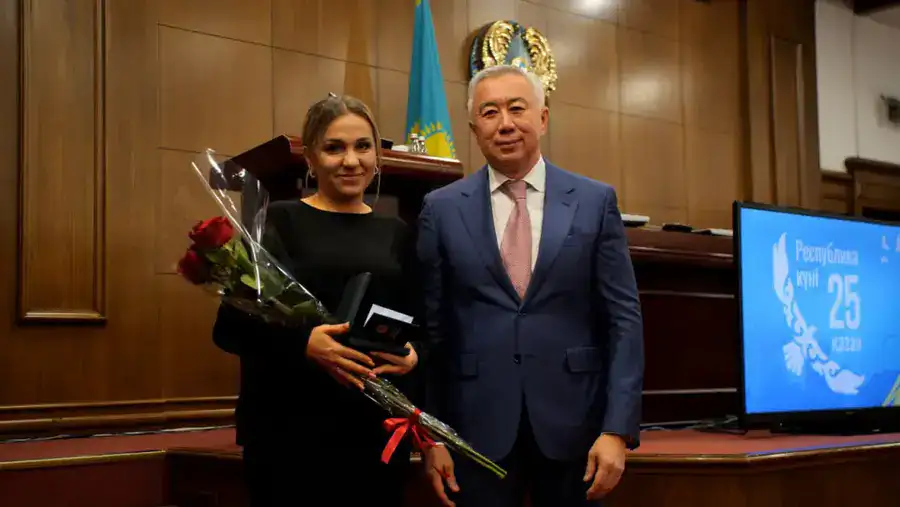 В МНЭ прошла торжественная церемония ко Дню Республики (10)