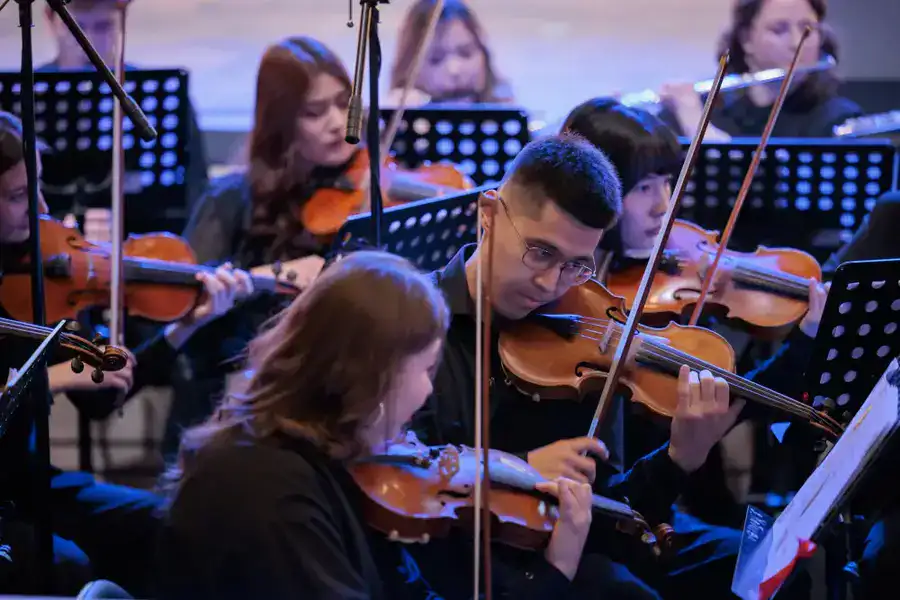 Аида Балаева вручила государственные награды деятелям культуры и медиасферы (3)