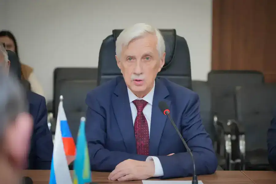 Министр науки и высшего образования РК встретился с делегацией Сибирского отделения Российской академии наук (5)