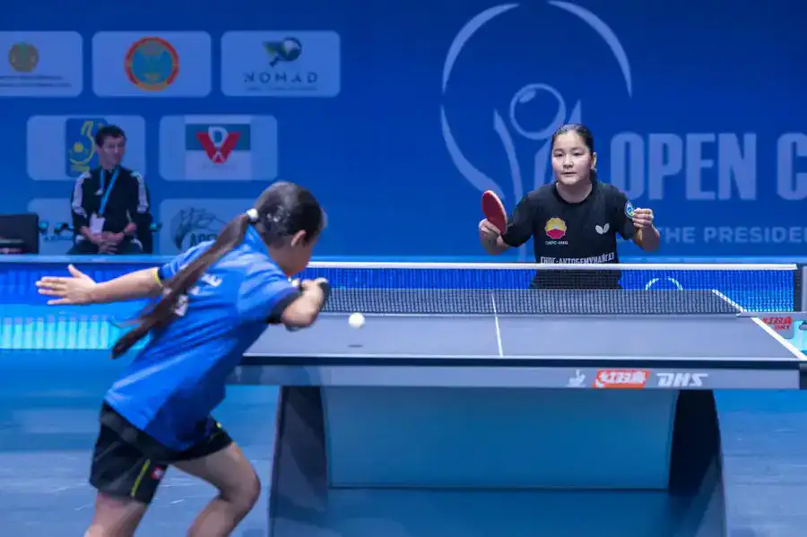 Премьер-министр Олжас Бектенов открыл международный турнир на Кубок Президента РК по настольному теннису (5)