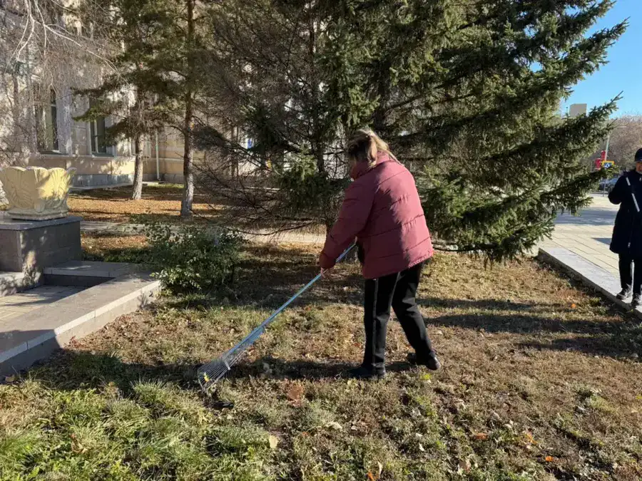 «Таза Қазақстан»: сотрудники столичного музея провели экологическую акцию (3)