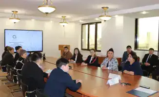 Анализ статистики труда и уровня жизни: международный взгляд слушателей АГУ