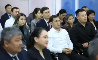 Асхат Шахаров призвал сельских акимов к изменениям в управлении и цифровизации на мотивационной встрече