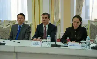 Обсуждение приоритетных задач в нормотворчестве: влияние современных технологий на правовое информирование населения Казахстана