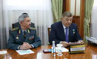 Обсуждение имиджа и социальной поддержки Вооруженных сил на встрече министра обороны с ветеранами