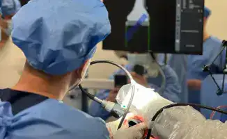 Робот и хирург: новая эра эндопротезирования в Ташкенте!