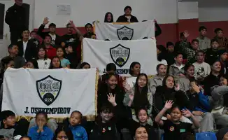 В Жетісу молодежь встретилась с олимпийскими чемпионами