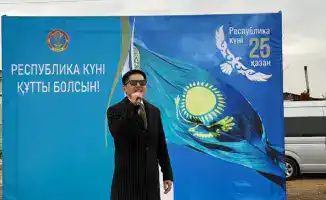 В Астане проходят массовые праздничные мероприятия ко Дню Республики, объединяющие различные культурные инициативы.