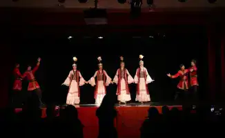 Выступление ансамбля «BIRLIK» в Париже: укрепление культурных связей Казахстана и Франции