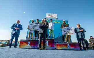 Скачки всадников в Кызылорде призы денежные сертификаты