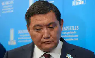 Депутат Базарбек призывает к 'водной атаке' на недобросовестных застройщиков: новый Строительный кодекс в действии