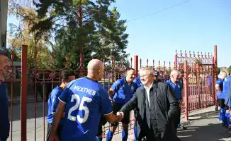 Медали и Кубок: Ветераны Казахстана сыграли вничью!