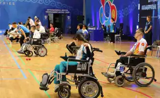 Сплочение и поддержка: Аким Мангистауской области вдохновил участников международного турнира по бочча