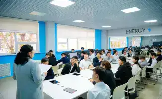 Форум в Астане посвящен новым IT-специальностям в транспорте и логистике на фоне 80-летия Высшего колледжа транспорта