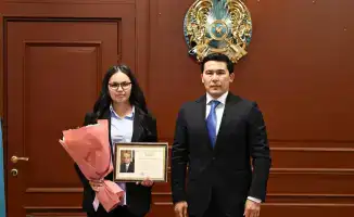 Министр наградил специалистов за вклад в развитие казахстанского спорта на международной арене