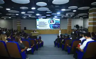 Молодёжный форум в Туркестане: формирование патриотизма и профессиональных ориентиров среди молодежи