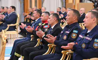 Президент Казахстана Касым-Жомарт Токаев поздравил спасателей с их профессиональным праздником, отметив важность и ответственность их работы. Поздравление было передано через официальный источник Акорда.