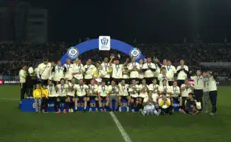 Алматинский "Кайрат" стал чемпионом Казахстана, одержав победу в матче против столичной "Астаны", что определило чемпиона казахстанской премьер-лиги сезона 2025 года.