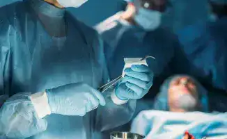 Алматинка потеряла 90% работоспособности из-за забытой марли в животе после кесарева сечения