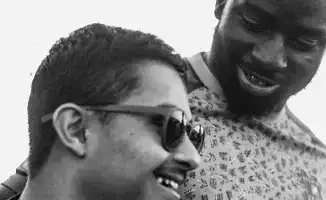 Трагическая утрата: смерть 22-летнего футболиста Рамана Сидху перед матчем шокировала команду 'Хэштэг Юнайтед' и оставила глубокий след в футбольном сообществе