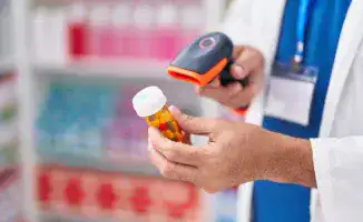 Алматы: Полицейские обыскивают аптечные лабиринты в поисках теневых сделок с наркотиками