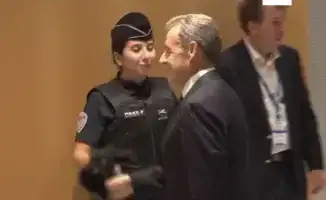 Прокуратура Парижа начала расследование угроз убийством Николя Саркози в тюрьме: трое заключённых Ла-Санте задержаны после публикации видео с угрозами.