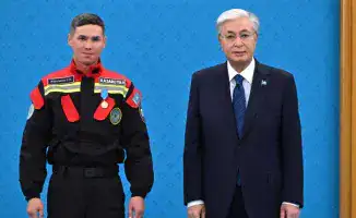 Герои Казахстана: Президент Токаев наградил граждан за мужество и самоотверженность