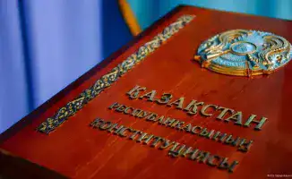 Президент Казахстана Касым-Жомарт Токаев объявил о предстоящих изменениях в Конституции, которые затронут не только Парламент, но и разделы, касающиеся Президента и правительства. Это заявление было сделано на торжественном мероприятии, посвящённом Дню Ре