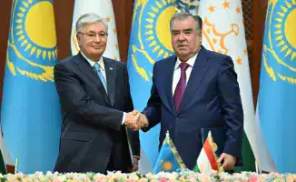 Президент Казахстана Касым-Жомарт Токаев посетит Душанбе по приглашению президента Таджикистана Эмомали Рахмона. Визит направлен на укрепление двусторонних отношений между двумя странами.