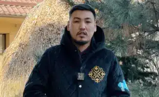 Социальные последствия дела 'казахского Робин Гуда': потерпевшая просит вернуть кредит, поднимая вопросы о финансовой ответственности и социальной справедливости.